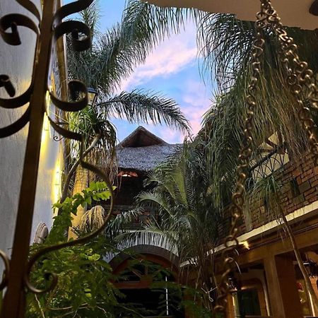 Casa Carmona 33 Hotel Queretaro Exterior photo